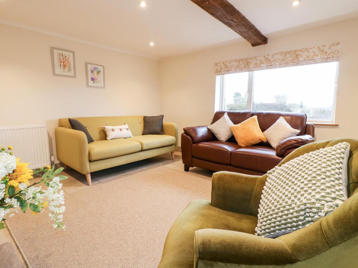 Tolldish Cottage Stafford Ngoại thất bức ảnh